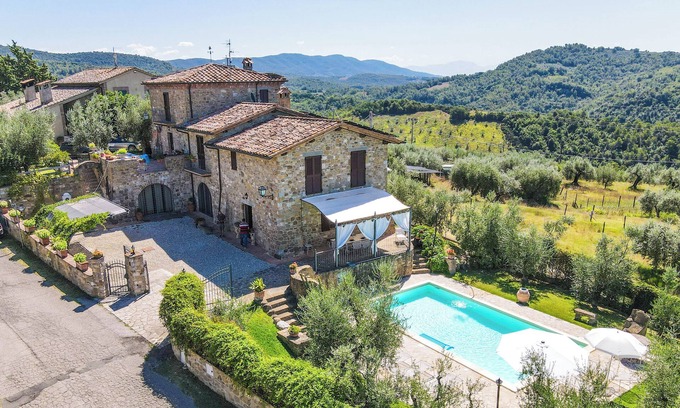 Deruta Villa | Tranquil Escape: House with Private Pool and Ocean Views
