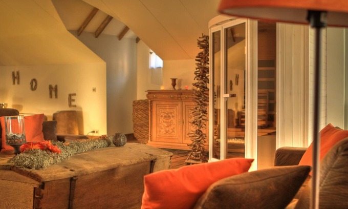 Theux House | Relaxing Retreat with Private Pool, Jacuzzi & Spa for Families