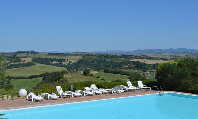 Asciano Apartment | Picturesque House with Private Terrace & Scenic Views