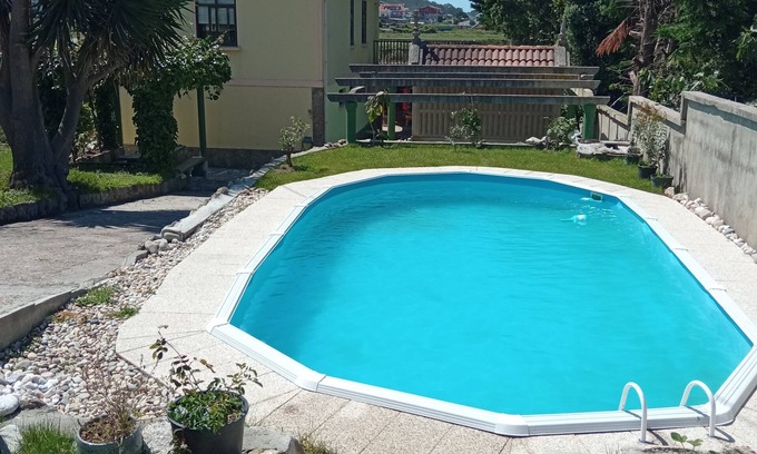Villadesuso House | Relaxing Escape: House with Pool by the Sea in Viladesuso