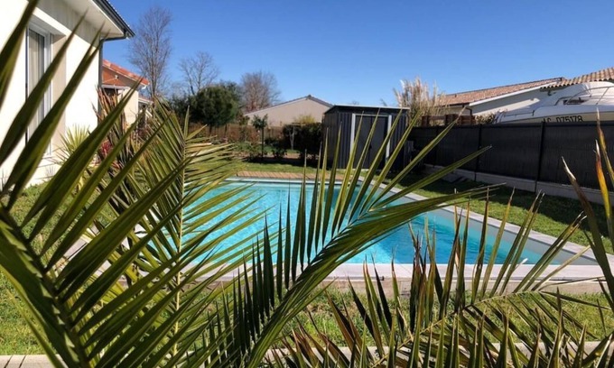 Carcans House | House with swimming pool ideally located