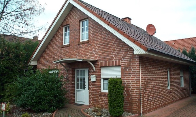 Sogel House | Pet-Friendly House with Wifi Near Clemens Werth Lodge