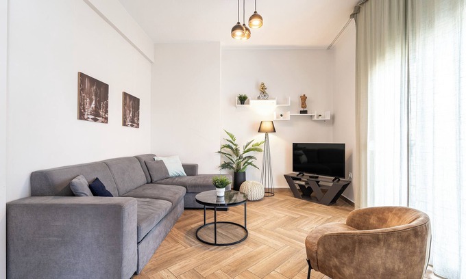 Thessaloniki Apartment | Elegant Houseloft Grand Vista with Family-Friendly Amenities