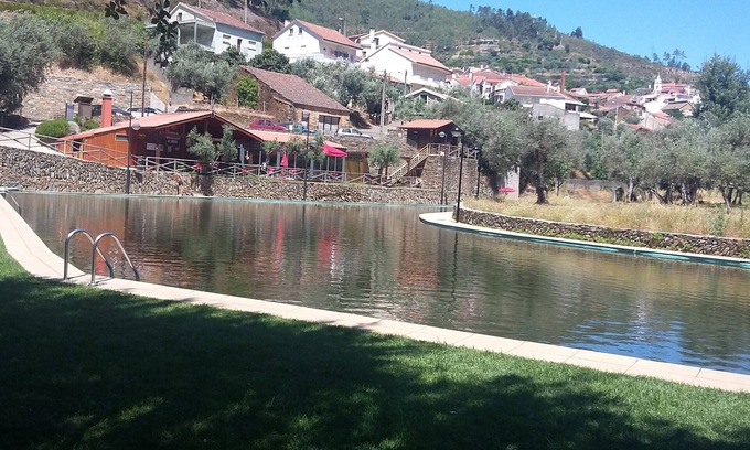 Carregais House | Family-Friendly Stay at Houses of Carregais - Casa da Oliveira