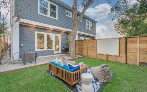 Greater Third Ward House | Houston Entertainment Haven