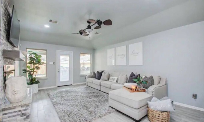 Houston House | Stylish Houston Home with Backyard and Child-Friendly Amenities