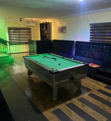 Ojodu House | Budget-Friendly Stay at Houz 36 Ikeja with Pool Access