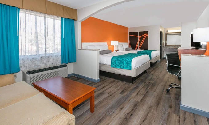 Lafayette Hotel | Comfortable Stay at Howard Johnson by Wyndham Lafayette