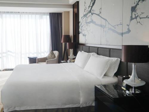Meixian Hotel | Indulge at Howard Johnson Changsheng Plaza Meizhou Hotel