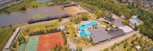 San Pedro Hotel | Relaxing Retreat at Howard Johnson Marinas & Resort