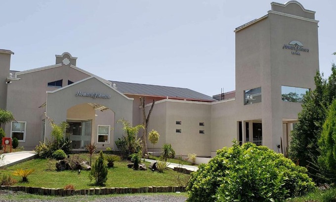 Lisandro Olmos Hotel | Experience Howard Johnson Plaza & Convention Center Spa