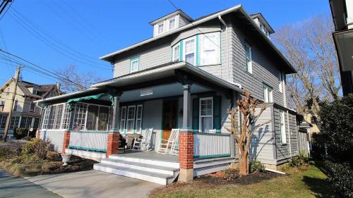 Cape May House | Howards End