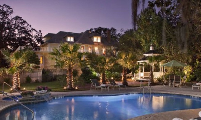 Fernandina Beach Bed & Breakfast | Elegant Hoyt House Amelia Island with Ocean Views & Spa