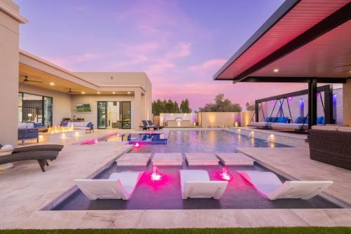Paradise Valley Ranchos House | HoZho Estate on Harmony