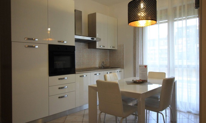 Cinisello Balsamo Apartment | Welcoming 2-Bedroom Apartment with Outdoor Space in Milan