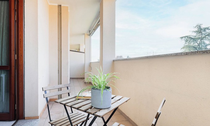 Cinisello Balsamo Apartment | Smart Suites at HQ Aparthotel Milano Inn: Pet-Friendly Comfort