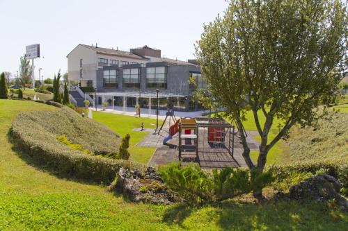 Arroyal Hotel | Discover Hq La Galeria: Top-Rated Hotel with Family Amenities