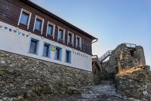 Jiretin pod Jedlovou Hostel | Hrad Tolštejn - turistické ubytování