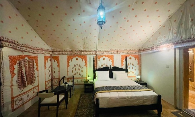 Jaisalmer Resort | Discover HRH Jaisalmer Desert Camp: 4-Star Pet-Friendly Retreat