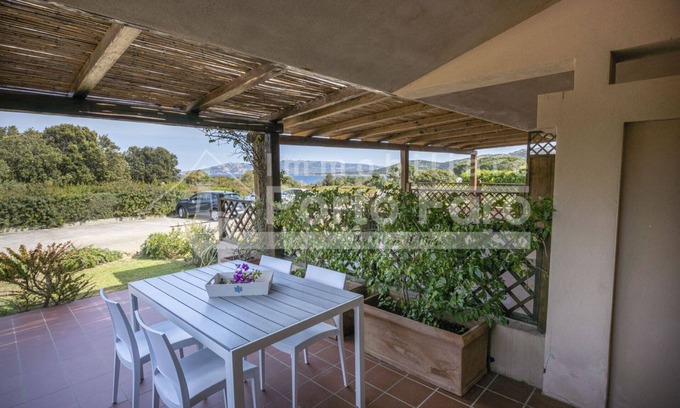 Capo d'Orso Apartment | HRH242 Porto Mannu: Family-Friendly Stay with Breakfast