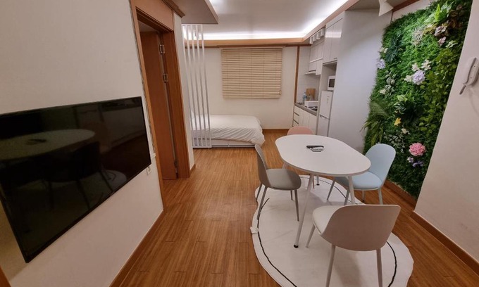 Mapo Villa | Discover HS House: Guest Rated 8/10 with Free Breakfast