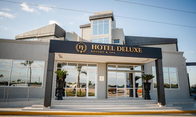 Santiago del Estero Hotel | Experience HT Hotel Deluxe Resort & SPA: 4-Star Excellence