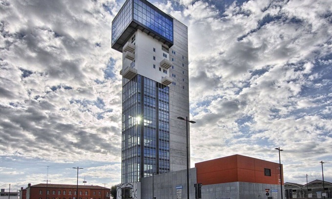 Mestre Apartment | Htm Tower - 1002 Executive by Halldis