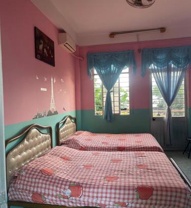 Ha Tien House | Budget-Friendly Huỳnh Hương Guesthouse with Family Amenities
