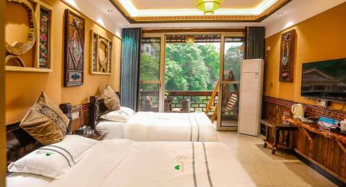 Xiangxi House | Huaqianshu Theme Inn