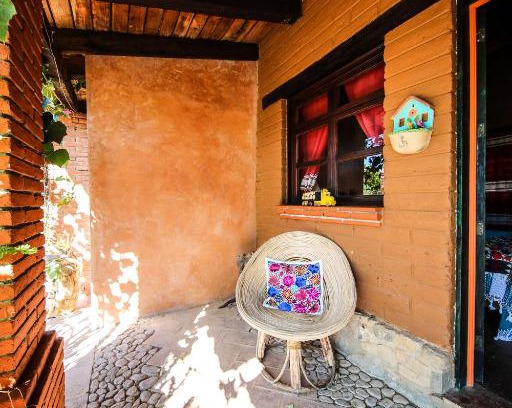 San Andres Huayapan Hotel | Inviting Huayápam Yù'ú Lodge: Pet-Friendly Retreat with Spa