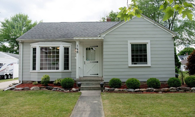 Frankenmuth House | Discover Hubinger House: Guest Rated 9.8 with Spa & Hot Tub