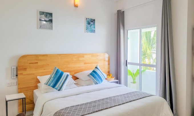 Thoddoo Hotel | Experience Premier Comfort at Hudhufas Villa with Ocean Views