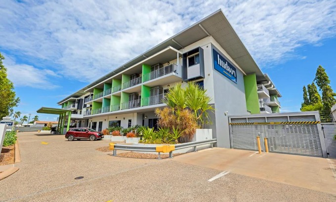 Berrimah Apartment | Unforgettable Stays at Hudson Berrimah: Oceanfront Bliss
