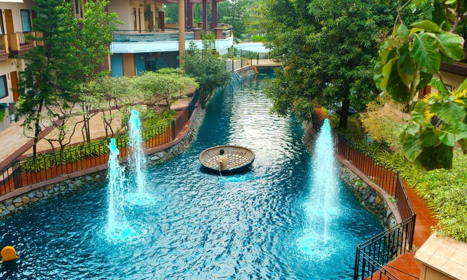 Sriperumbudur Hotel | Relax at Hudson Resort Hotel with Pool & Family Amenities