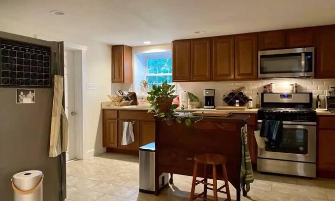 Walden Other | Cozy Hudson Valley Farmhouse - Family-Friendly Retreat