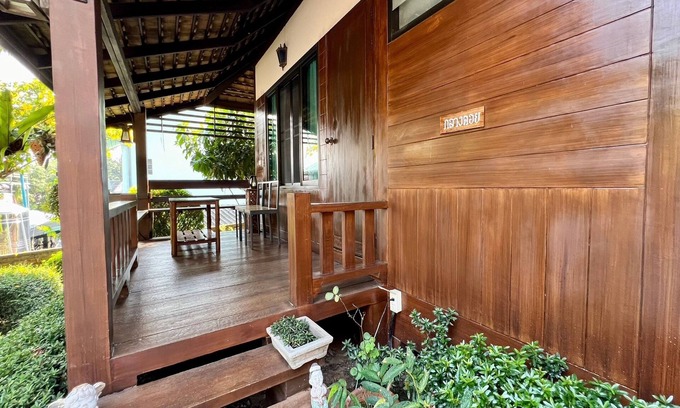 Chiang Rai Villa | Pet-Friendly Huen Pak Mon Chantra for Family Getaways