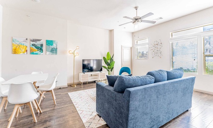Montopolis Apartment | Spacious 2BR Suite Near Downtown with Fast WiFi & Breakfast