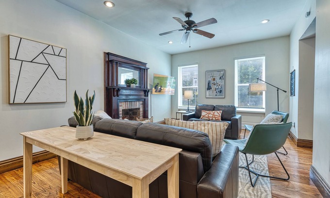 Shaw House | Spacious 6Bd House with King Bed & Pet-Friendly Amenities