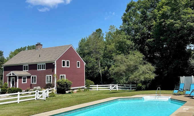 Lenox House | Designer House Retreat with Pool & Minutes to Attractions