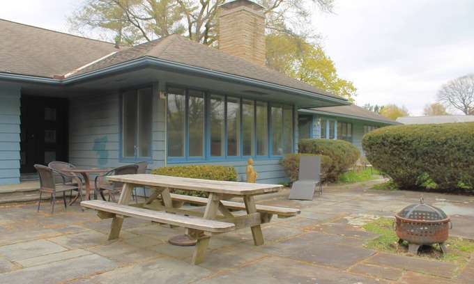 Rochester House | Spacious Retreat in Town with Spa and Hot Tub Amenities