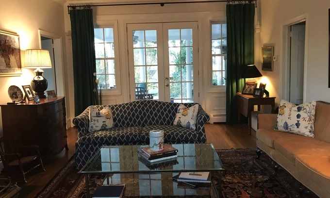 Athens House | Spacious Home in 5 Points for UGA Events & Family Gatherings