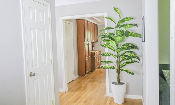 Princeton House | Spacious Home Near Princeton University for 22 Guests