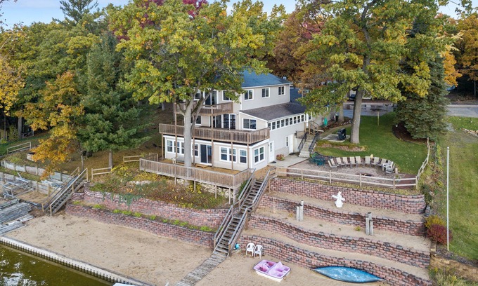 Newaygo House | Spacious Lake House Retreat with Beach & Fire Pit
