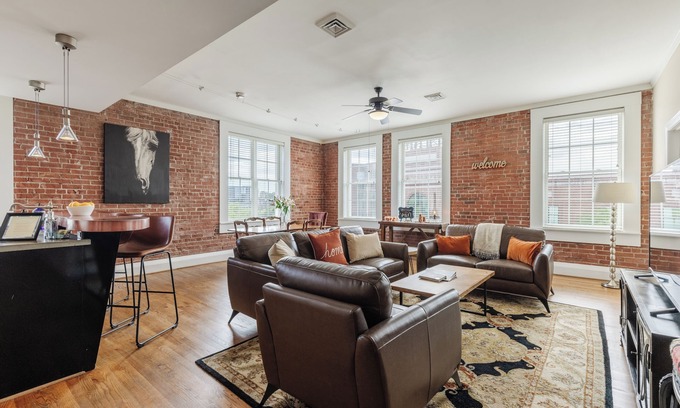Greenville Downtown Apartment | Modern 2 Bedroom Loft with Easy Parking & Breakfast