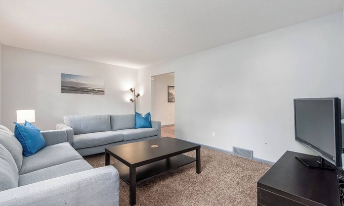 Columbus House | Spacious 4BR Home with Deck, Backyard & Pet-Friendly Options