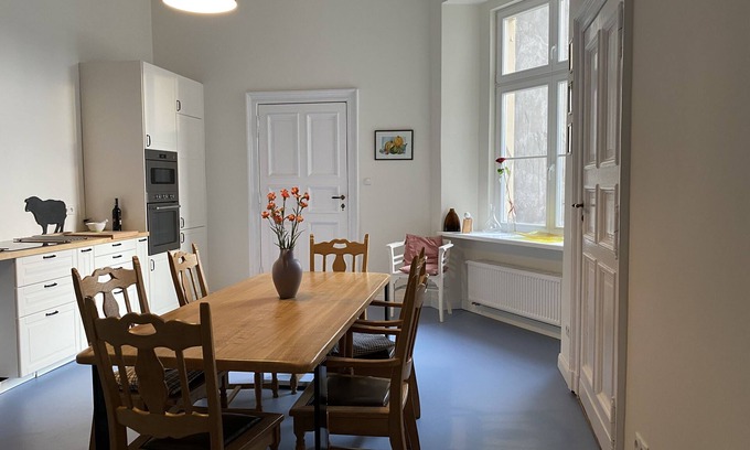 Krzyki Apartment | Historic Building with Spa, Terrace & Perfect 10 Rating