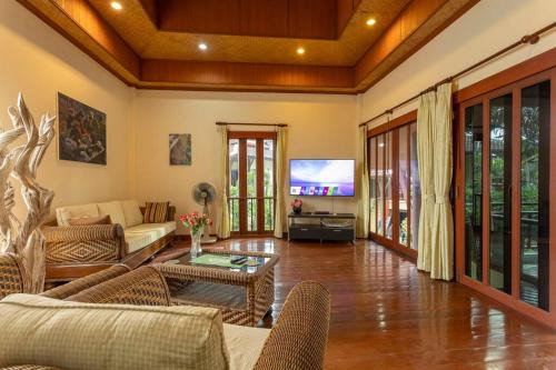 Kamala Villa | Relaxing Getaway with Huge Pool Near Kamala Beach