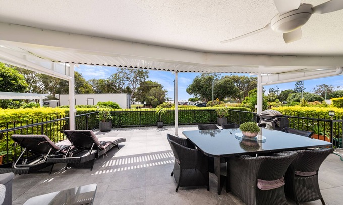 Maroochydore Apartment | Private Waterfront Retreat with Pool & Spa - Sleeps 5