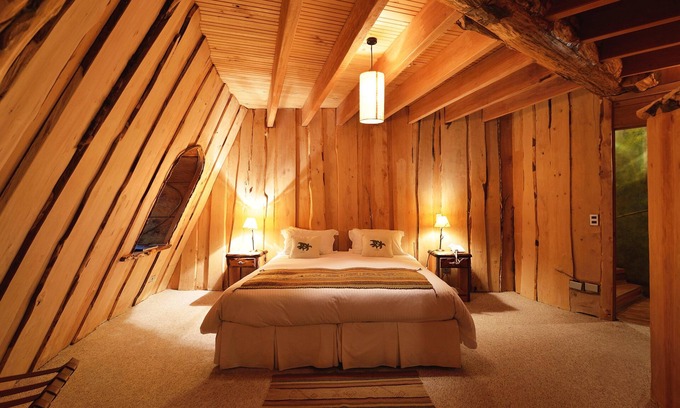 Neltume Cabin | Discover Huilo Huilo Montaña Magica with Pool & Spa