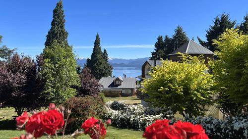 San Carlos de Bariloche Cabin | Experience Huinid Bustillo Cabañas: Pet-Friendly Retreat